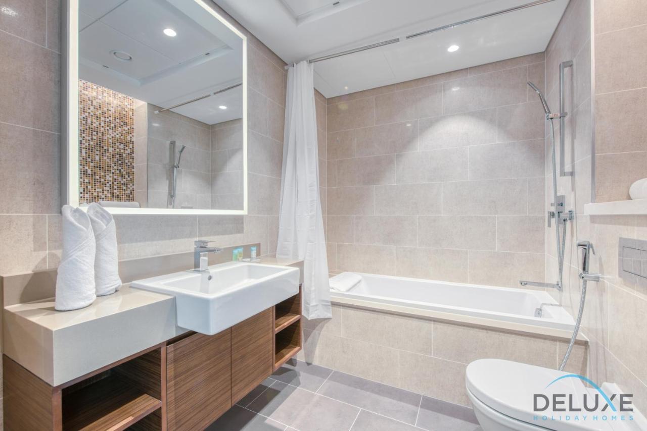 Notable 2Br At Sobha Hartland Greens Mbr City By Deluxe Holiday Homes Dubai Eksteriør billede