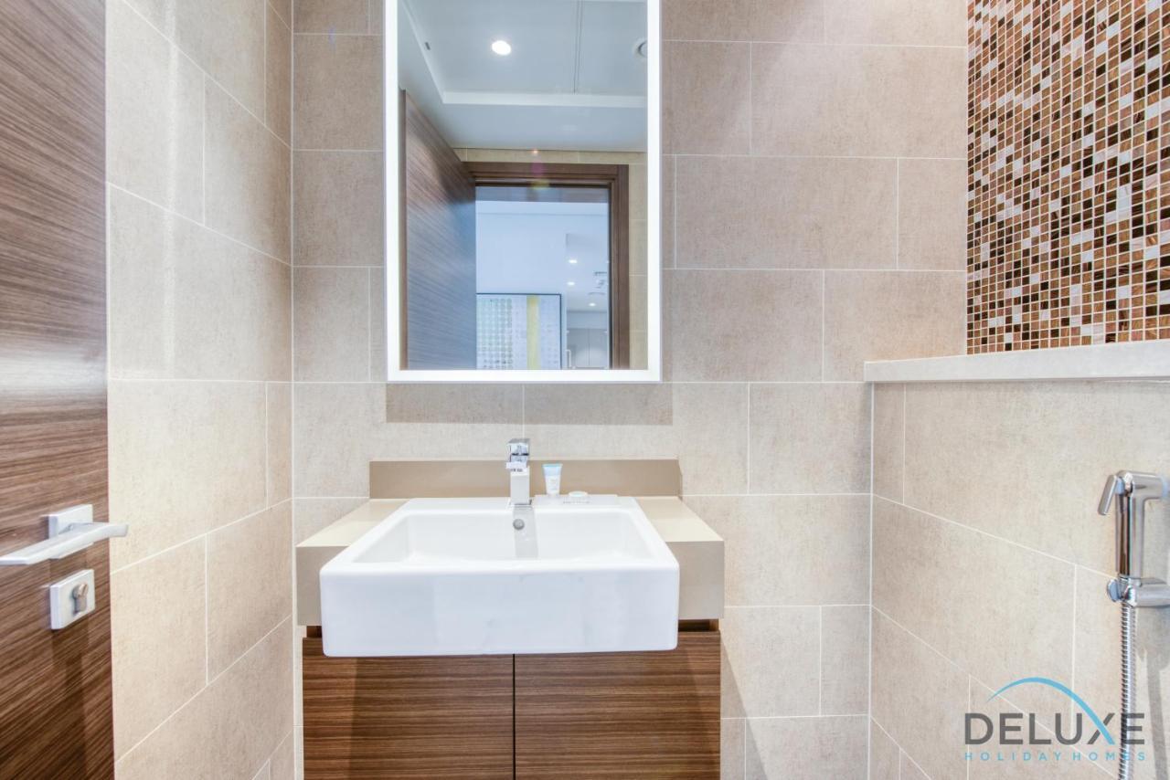 Notable 2Br At Sobha Hartland Greens Mbr City By Deluxe Holiday Homes Dubai Eksteriør billede