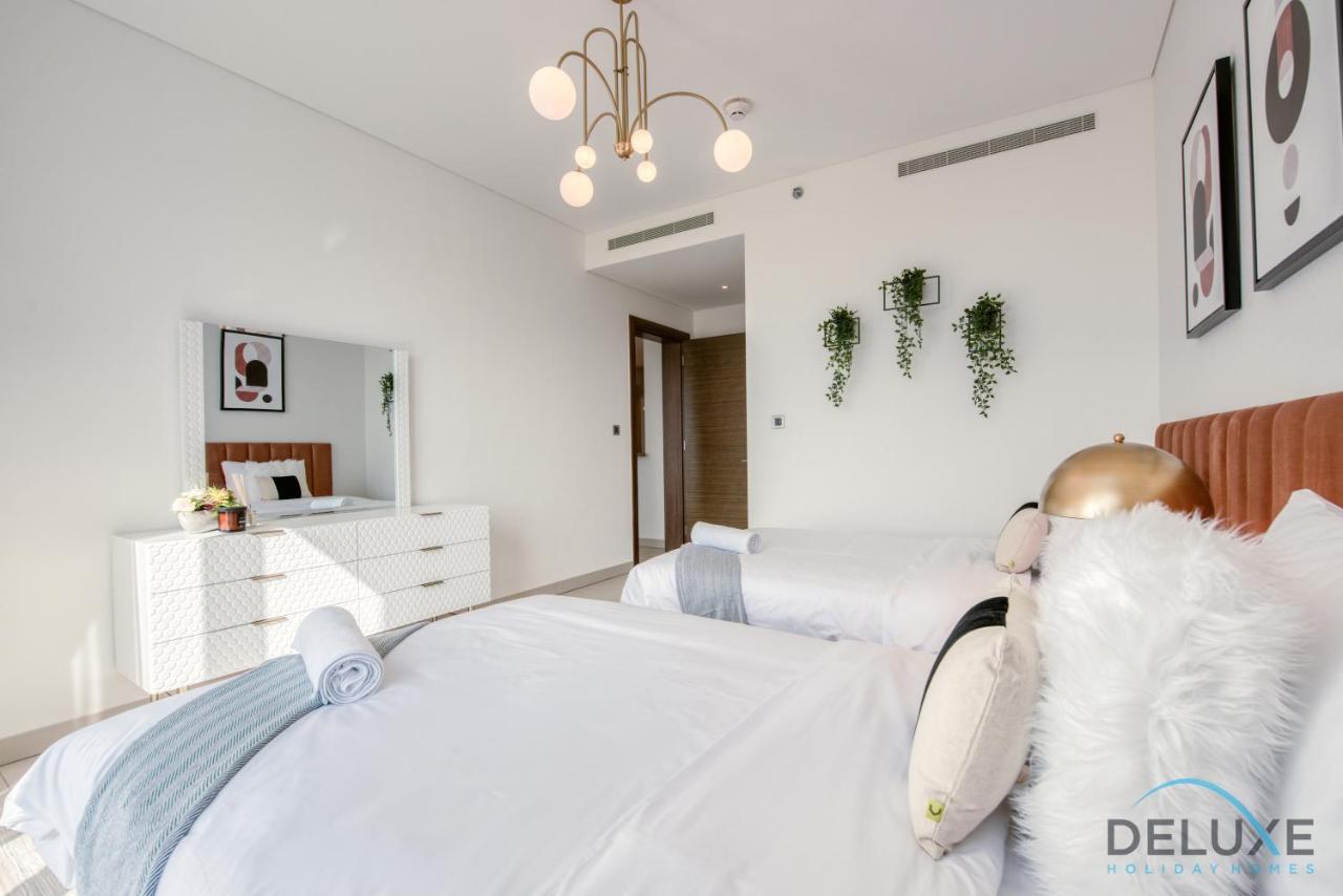 Notable 2Br At Sobha Hartland Greens Mbr City By Deluxe Holiday Homes Dubai Eksteriør billede